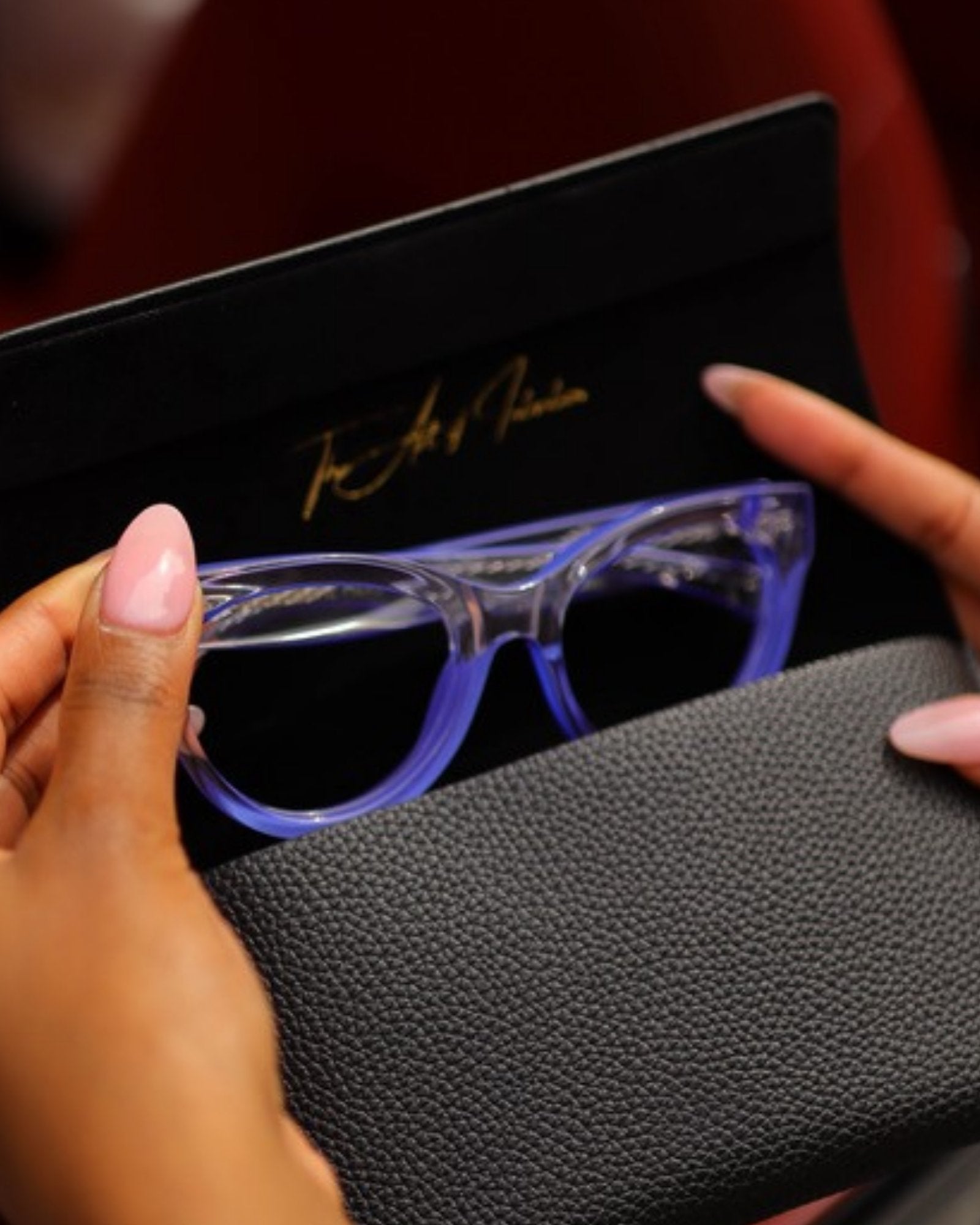 J.HYDE Signature frame in its case